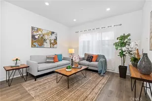121 Novel, Irvine, CA 92618 - Photo 4