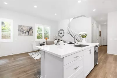121 Novel, Irvine, CA 92618 - Photo 12