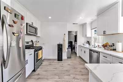 656 E I, Ontario, CA 91764 - Photo 10