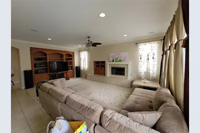 41129 Arron Court, Murrieta, CA 92562 - Photo 2
