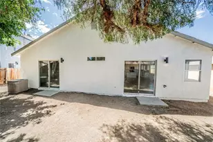 13555 Winewood, Victorville, CA 92392 - Photo 22