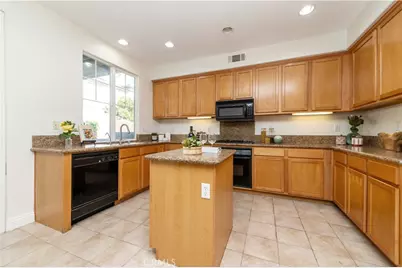13569 Goldmedal, Chino, CA 91710 - Photo 14