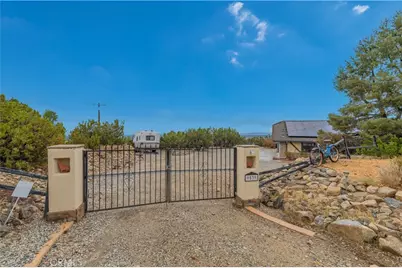 9539 Soledad, Pinon Hills, CA 92372 - Photo 2