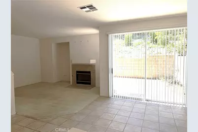 25407 Calcutta Pass Lane, Saugus, CA 91350 - Photo 2