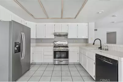 44501 Sandhurst Lane, Lancaster, CA 93536 - Photo 16