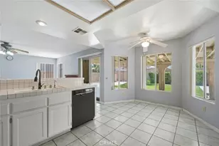 44501 Sandhurst Ln, Lancaster, CA 93536 - Photo 18