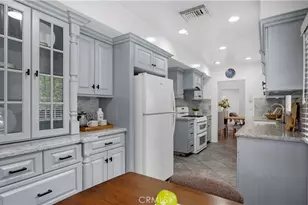 10207 Camarillo St, Toluca Lake, CA 91602 - Photo 20