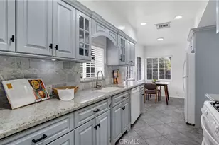 10207 Camarillo St, Toluca Lake, CA 91602 - Photo 14