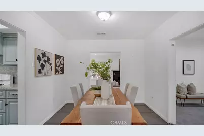 10207 Camarillo Street, Toluca Lake, CA 91602 - Photo 12