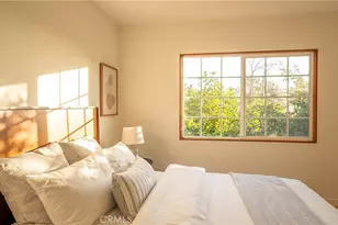 1966 Sunny Heights Dr, Los Angeles, CA 90065 - Photo 16