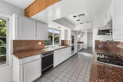 860 Ridgecrest, Monterey Park, CA 91754 - Photo 18