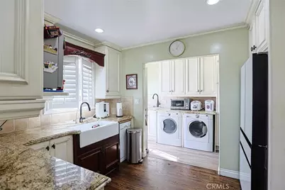 313 E 11th, Azusa, CA 91702 - Photo 8