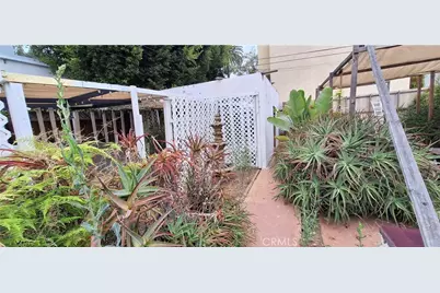 906 N Crescent Heights, Los Angeles, CA 90046 - Photo 12