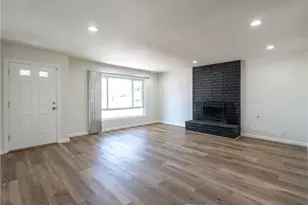 1460 N Towne, Claremont, CA 91711 - Photo 2