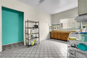 1465 W Temple St, Los Angeles, CA 90026 - Photo 16