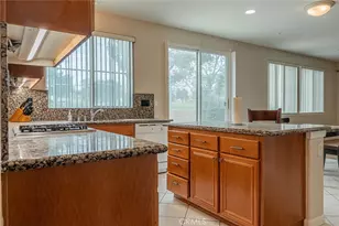 16386 Los Coyotes, Fontana, CA 92336 - Photo 8