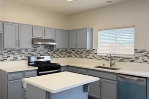 13532 Boulder Ln, Victorville, CA 92392 - Photo 10