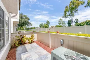 56 Christamon, Irvine, CA 92620 - Photo 2