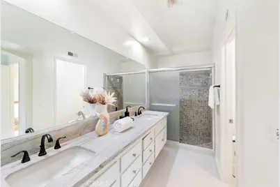 56 Christamon, Irvine, CA 92620 - Photo 18
