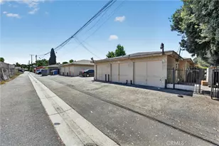 805 E 8th St, Pomona, CA 91766 - Photo 30