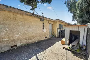 805 E 8th St, Pomona, CA 91766 - Photo 26