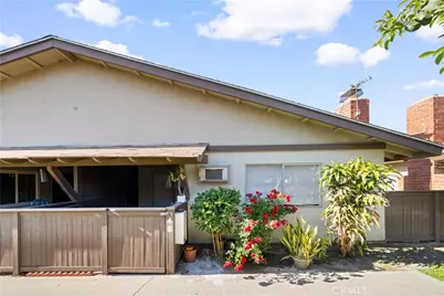 9166 Cerritos #48, Anaheim, CA 92804 - Photo 4