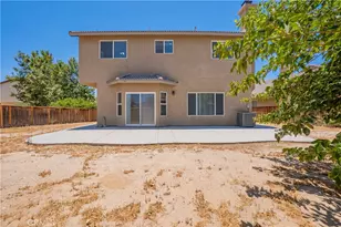 13680 Summit View St, Hesperia, CA 92344 - Photo 24