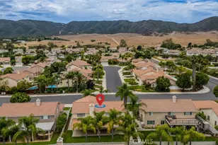 24320 Calle Estancia, Murrieta, CA 92562 - Photo 2