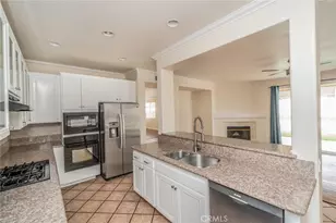 24320 Calle Estancia, Murrieta, CA 92562 - Photo 8