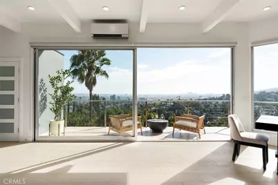 5675 Spreading Oak Dr, Los Angeles, CA 90068 - Photo 2