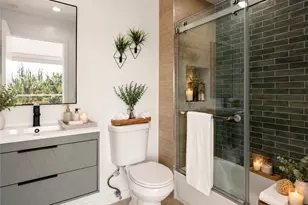 5675 Spreading Oak Dr, Los Angeles, CA 90068 - Photo 18