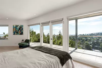 5675 Spreading Oak Dr, Los Angeles, CA 90068 - Photo 18