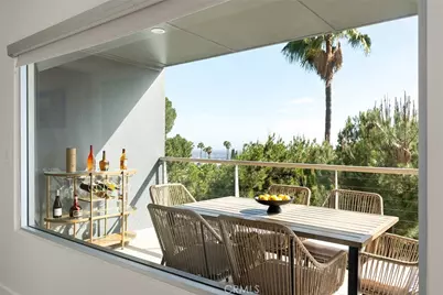 5675 Spreading Oak Dr, Los Angeles, CA 90068 - Photo 22