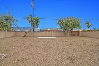 8430 Manzanar Avenue, Pico Rivera, CA 90660 - Photo 10