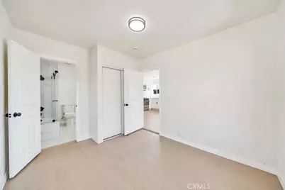 215 E Elm Street, Compton, CA 90220 - Photo 8