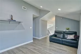 13261 Acoro Pl, Cerritos, CA 90703 - Photo 18
