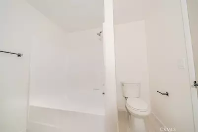 1041 Sunset Circle, Rialto, CA 92376 - Photo 18