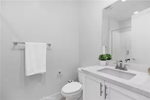 121 Novel, Irvine, CA 92618 - Photo 18