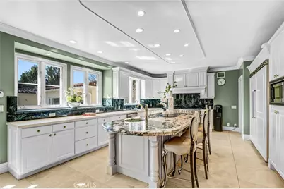 2290 Lombardy, San Marino, CA 91108 - Photo 16