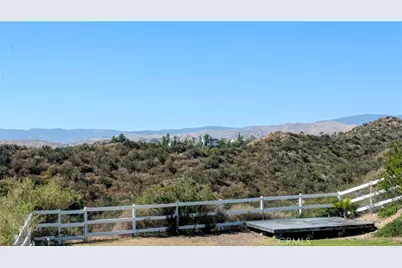 15435 Live Oak Springs Canyon, Canyon Country, CA 91387 - Photo 28