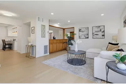 728 E Kensington Road, Los Angeles, CA 90026 - Photo 2