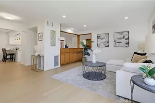 728 E Kensington Rd, Los Angeles, CA 90026 - Photo 2