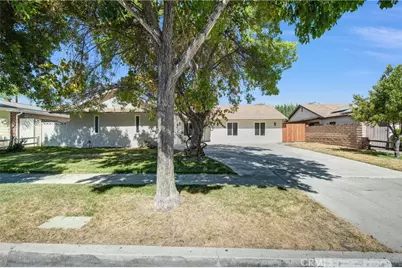 24835 Fourl Road, Newhall, CA 91321 - Photo 2
