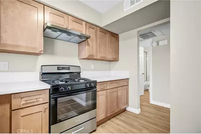 8221 Langdon Avenue #207, Van Nuys, CA 91406 - Photo 4