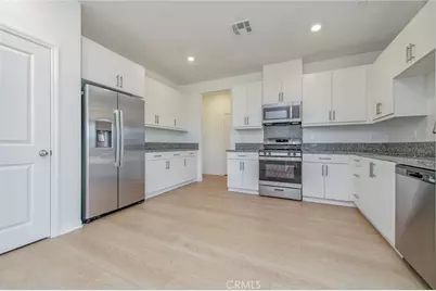 17835 McKenzie Court, Hesperia, CA 92345 - Photo 4