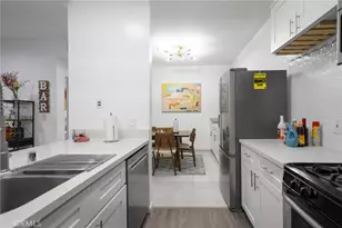 500 S Berendo St, Los Angeles, CA 90020 - Photo 10