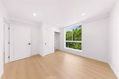 176 N N Catalina Avenue #404, Pasadena, CA 91106 - Photo 18