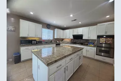6271 Ruby Crest, Jurupa Valley, CA 91752 - Photo 6