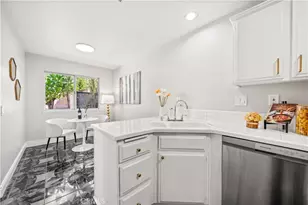 317 Somerset Ct, Azusa, CA 91702 - Photo 16