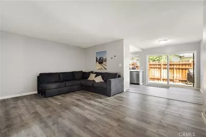 303 W Linda Vista Avenue #19, Alhambra, CA 91801 - Photo 4